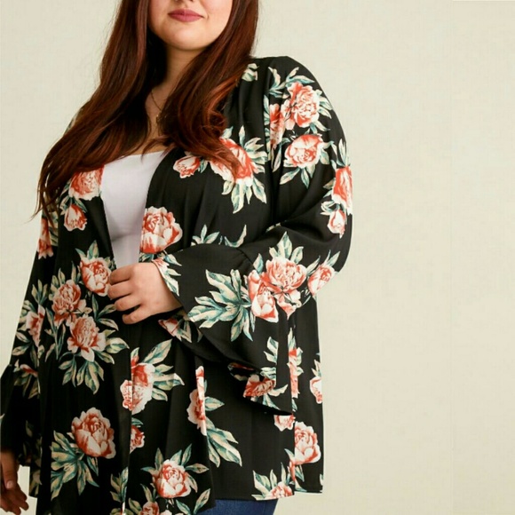 ~NEW~ ➕ Plus Floral Cardigan - Picture 2 of 3